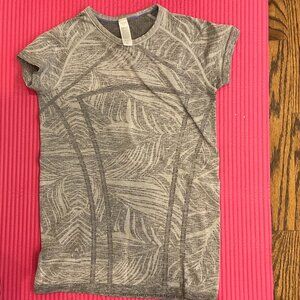 LULULEMON IVIVVA Gray Sport Shirt